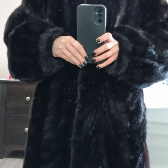 Glamourous Vintage Deep Brown Black Fur Mink Coat 1980s Canada - Picture 2 of 10